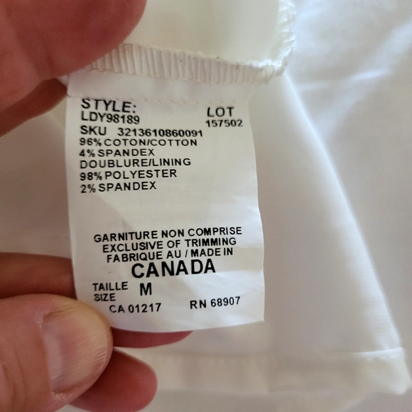 Le Chateau Women's Dress - Picture 3 of 6